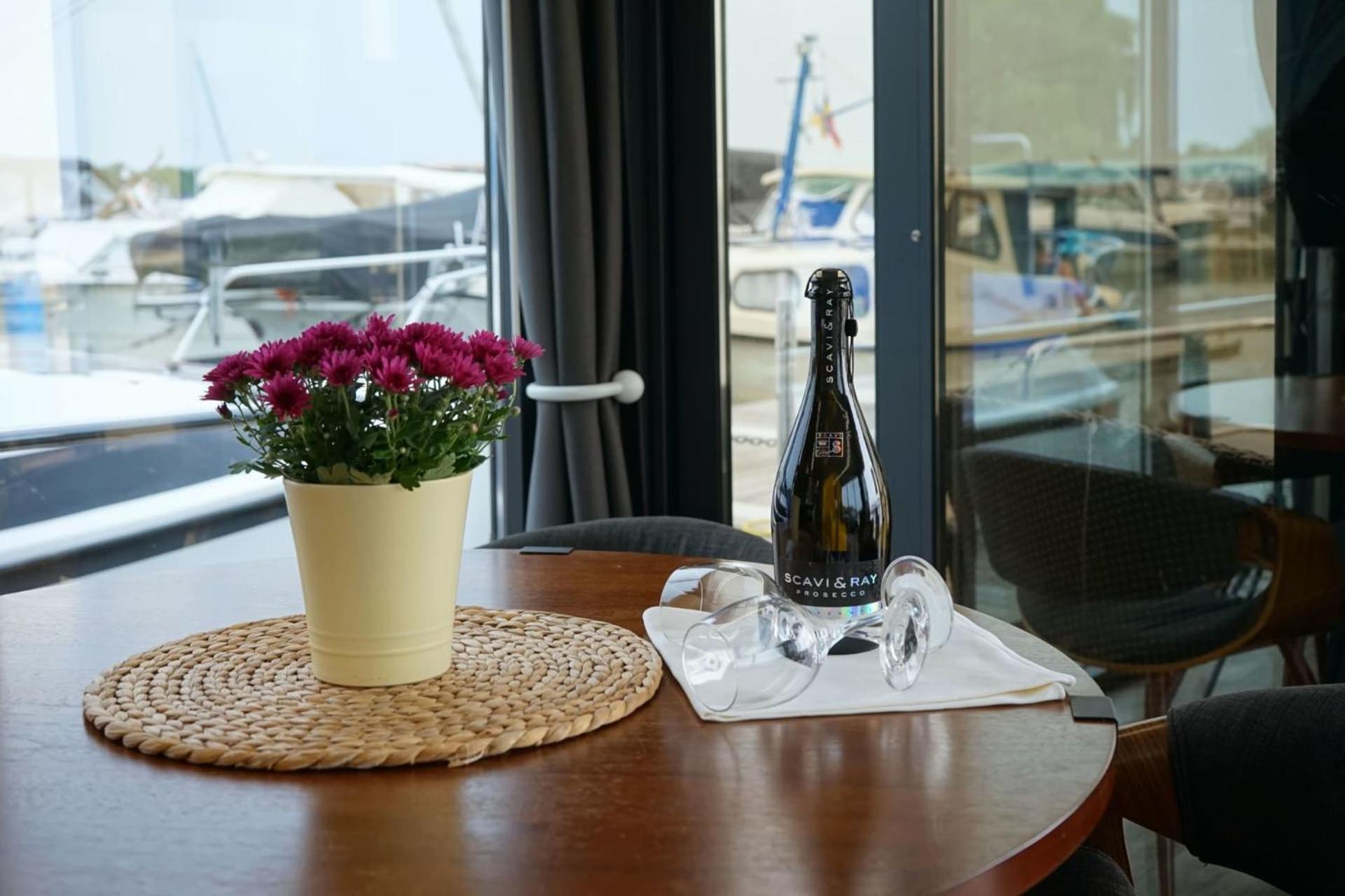 Ferienzentrum Yachthafen Rechlin Eksteriør billede